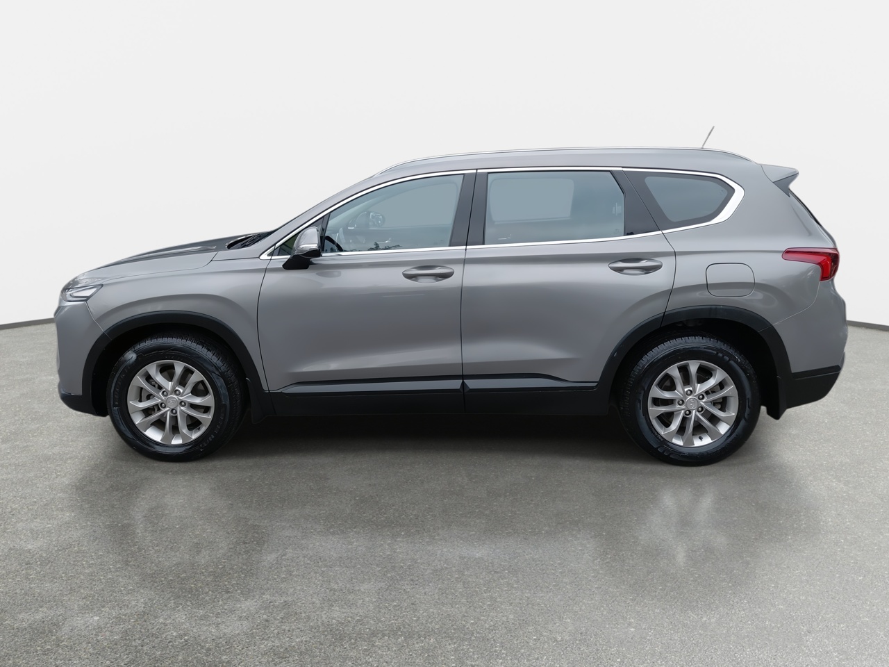 HYUNDAI - 4