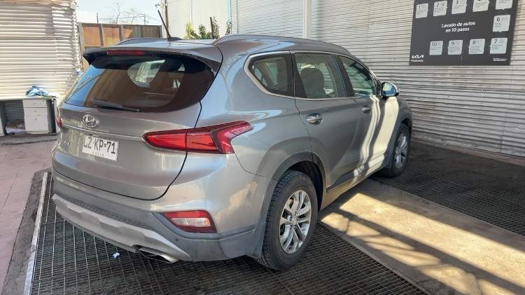 HYUNDAI - 4