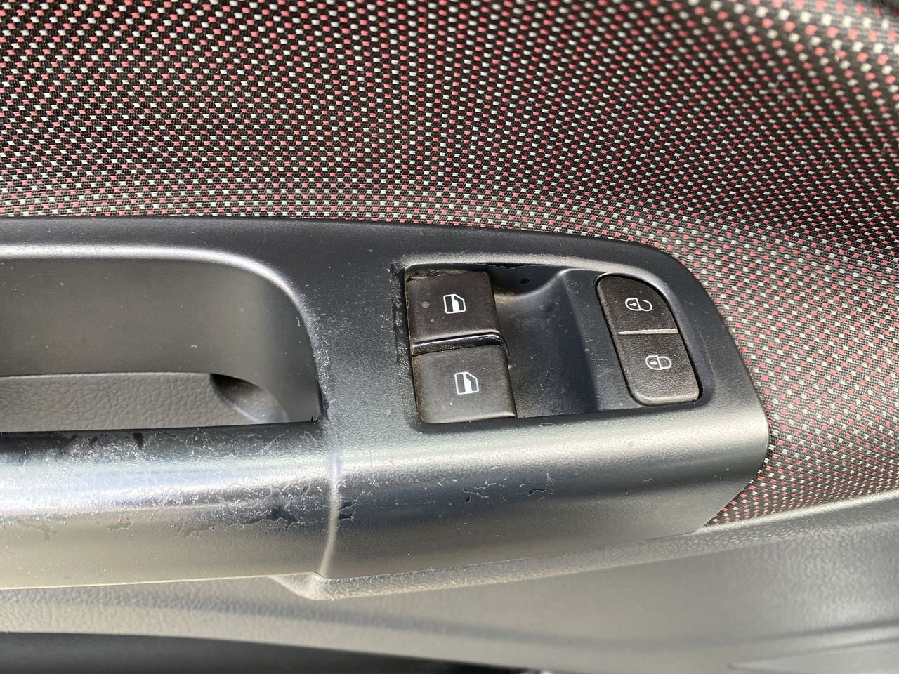 VOLKSWAGEN - 14
