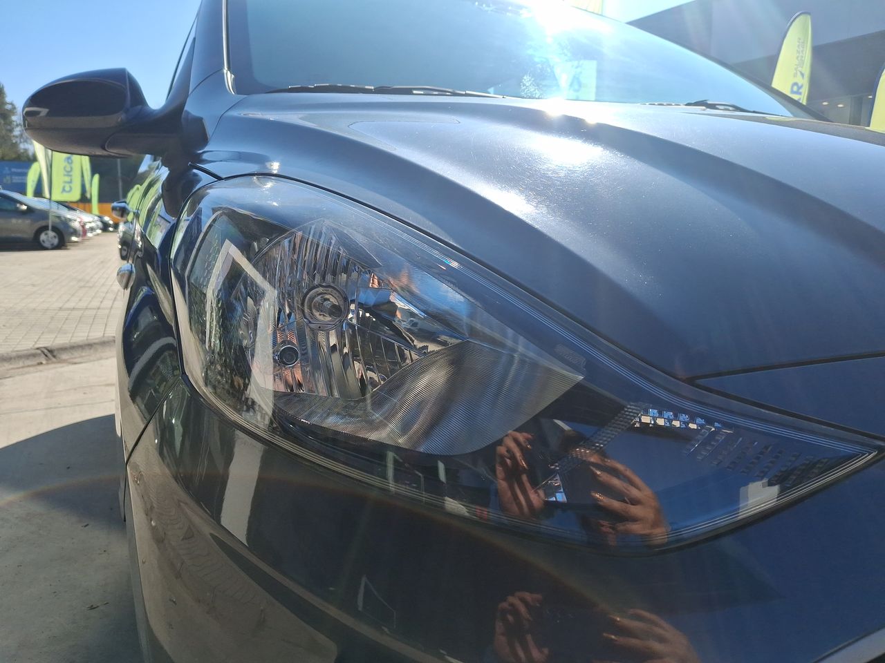 HYUNDAI - 18
