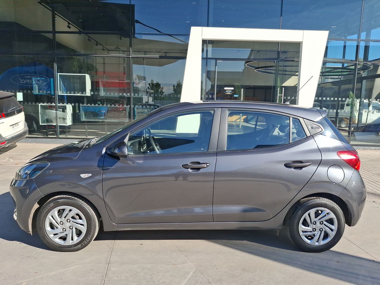 HYUNDAI - 4