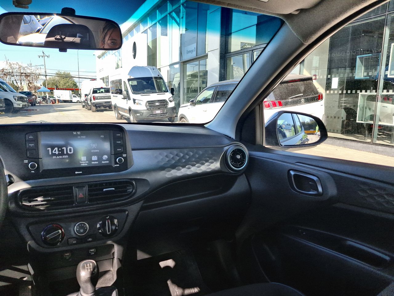 HYUNDAI - 10