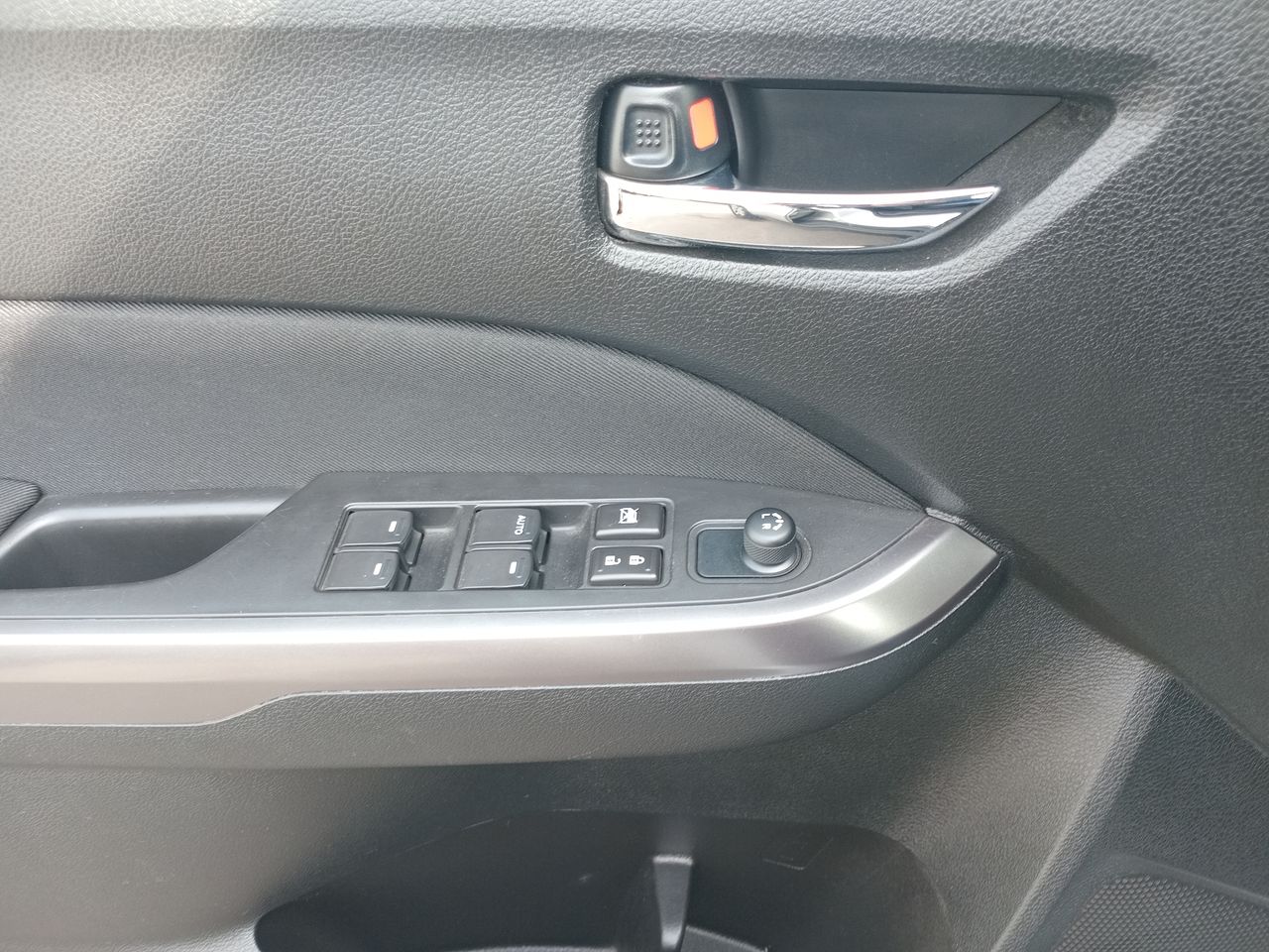 SUZUKI - 12