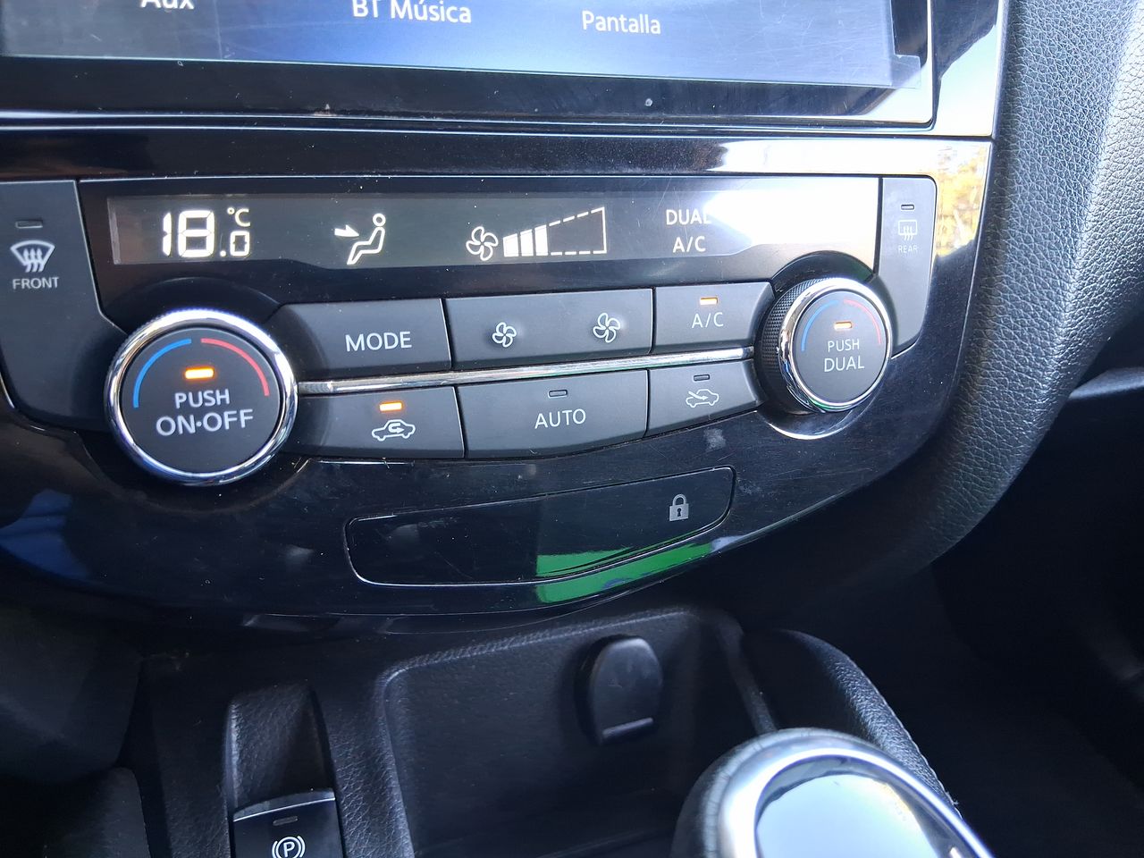 NISSAN - 27
