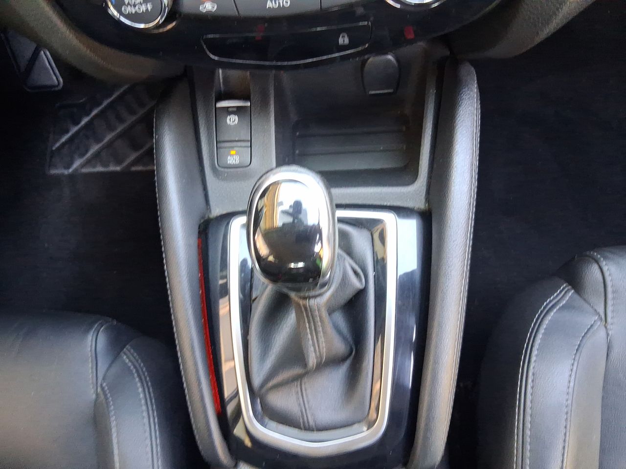 NISSAN - 28