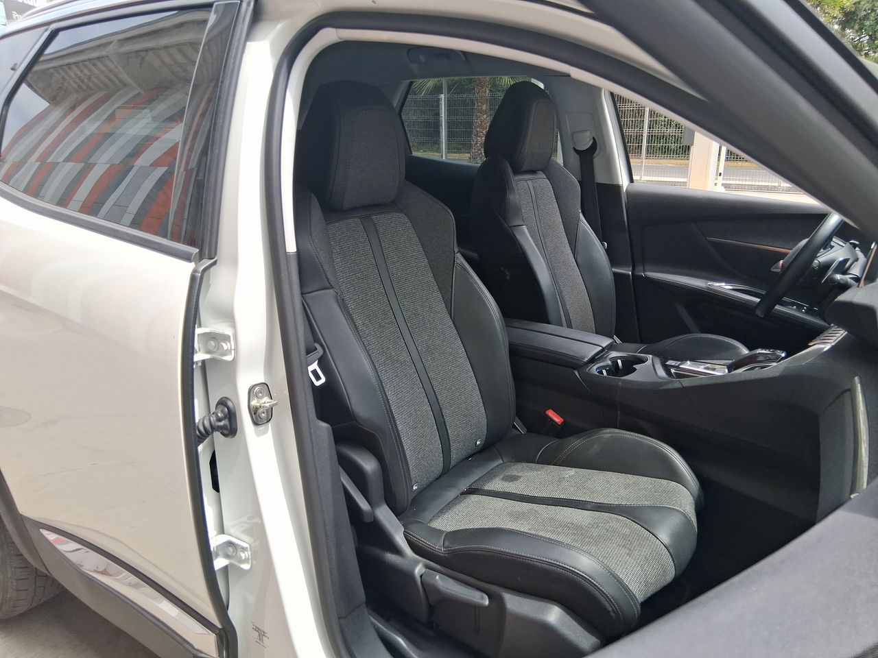 PEUGEOT - 29