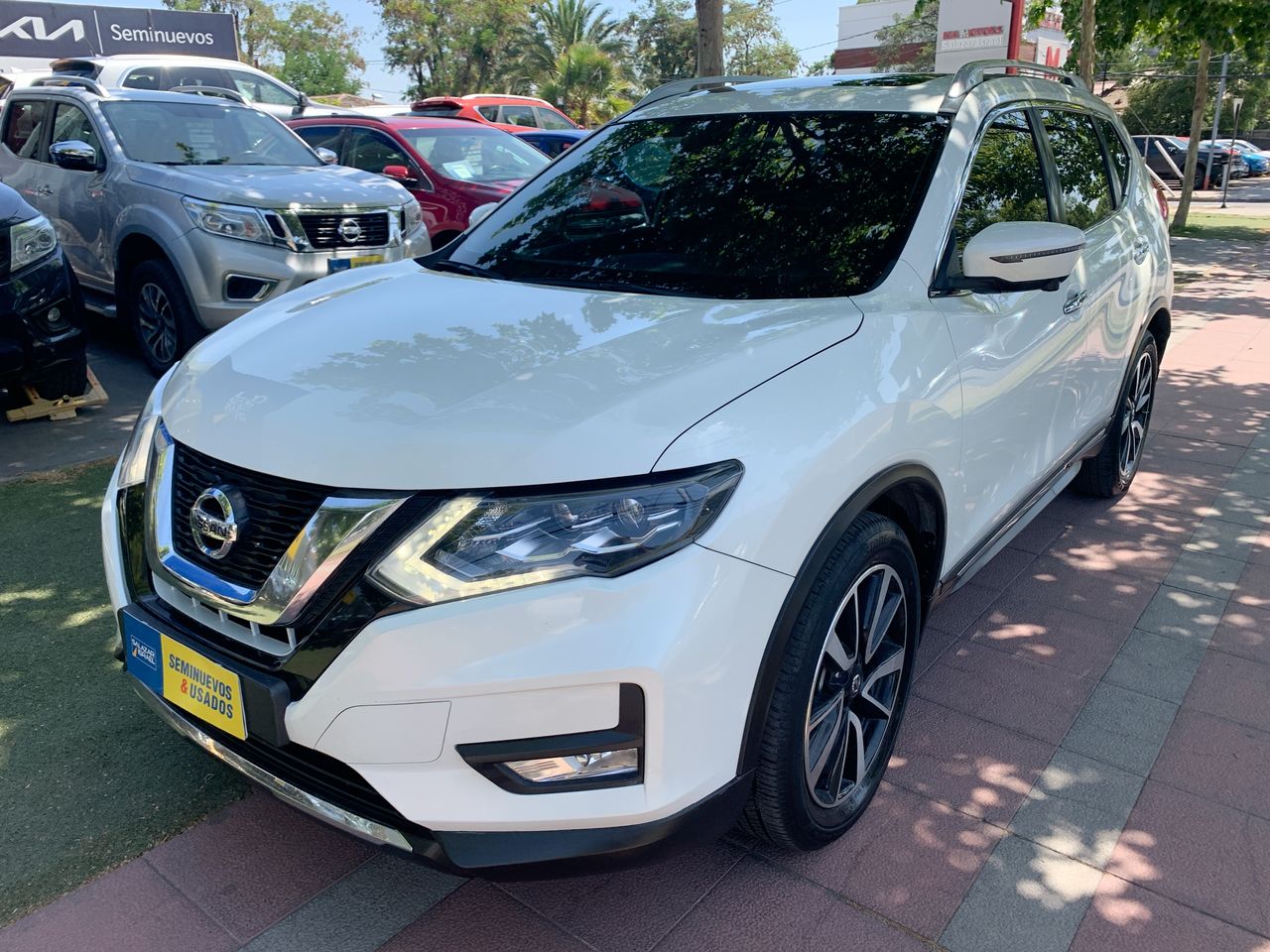 NISSAN - 3