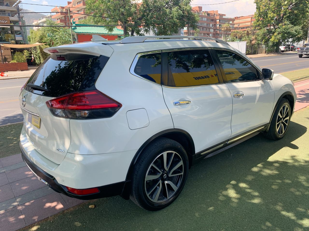 NISSAN - 9