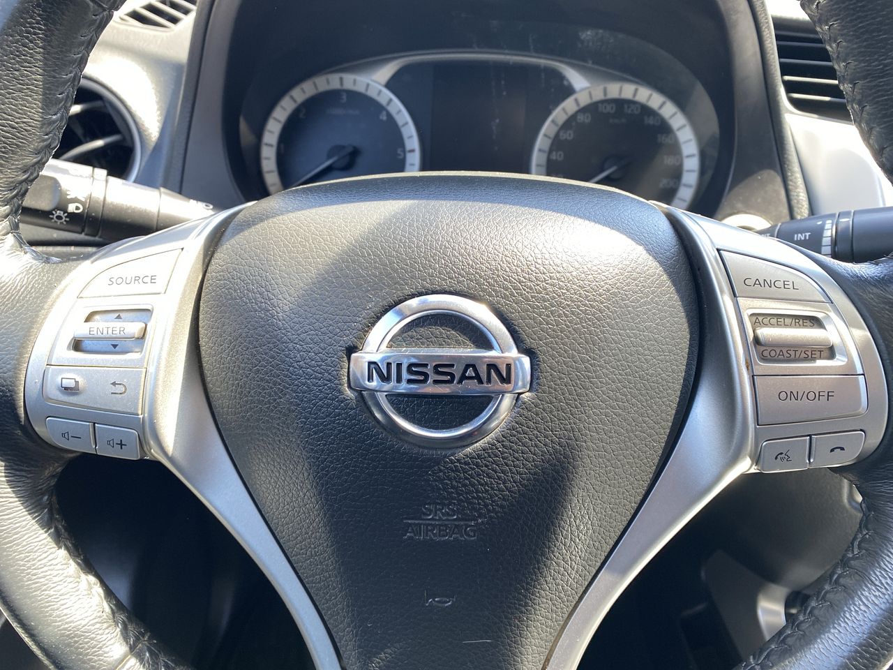 NISSAN - 27