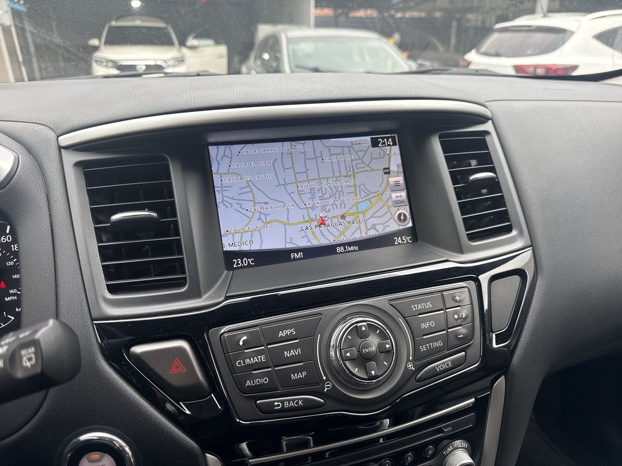 Nissan Pathfinder — foto 20 de 30
