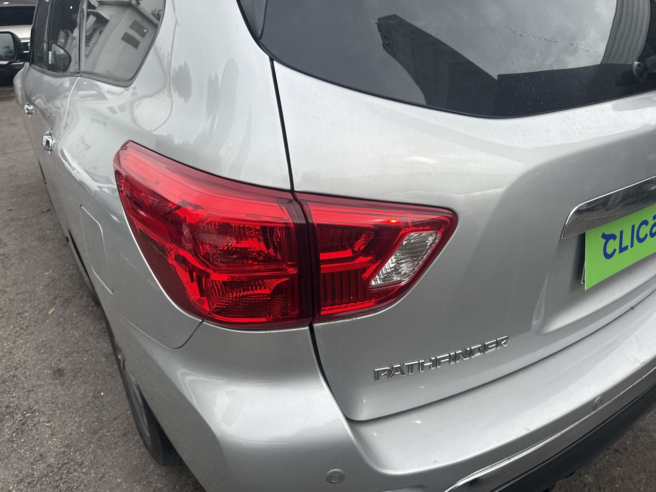 Nissan Pathfinder — foto 12 de 30