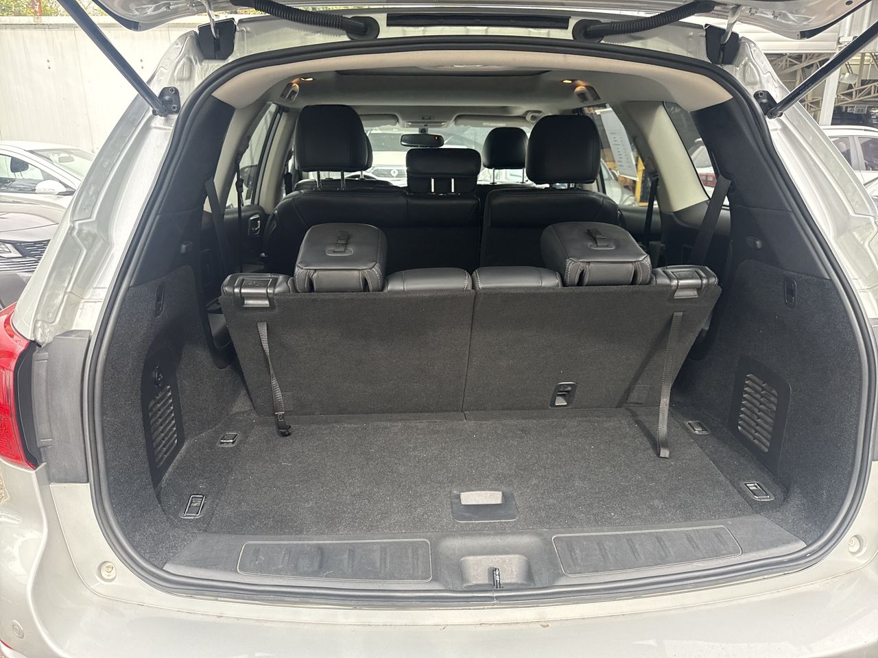 Nissan Pathfinder — foto 13 de 30