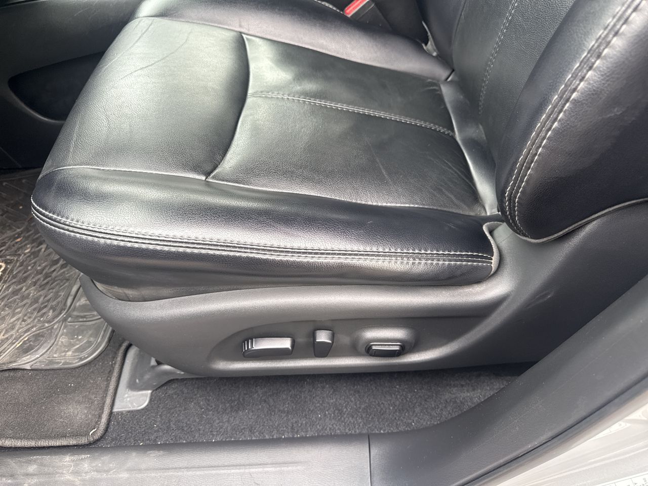 Nissan Pathfinder — foto 15 de 30