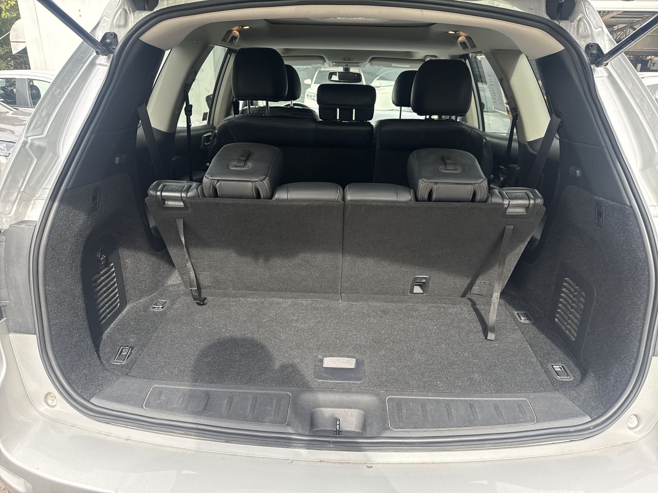 NISSAN - 4
