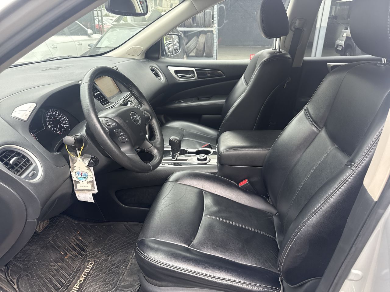 NISSAN - 6