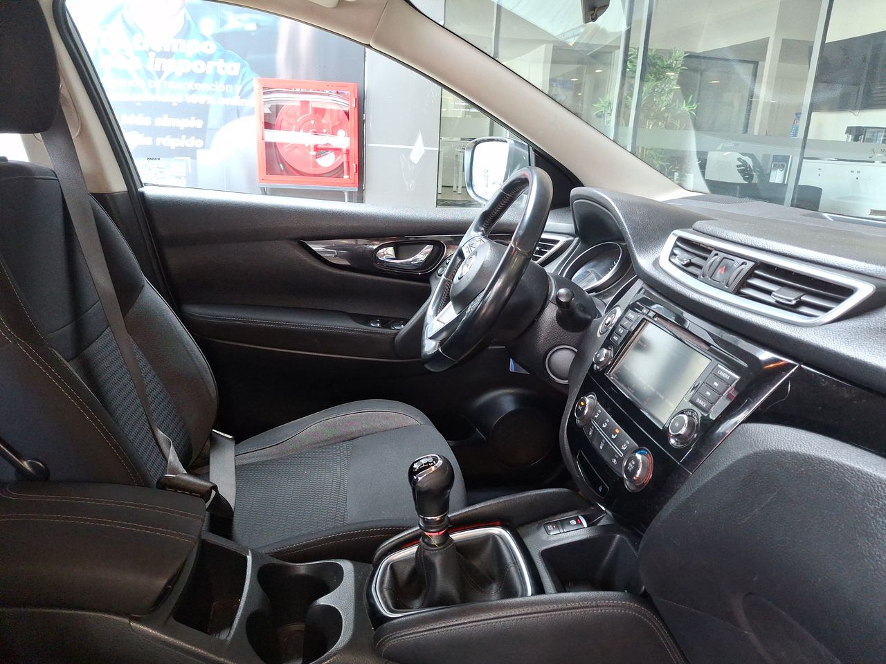 NISSAN - 6