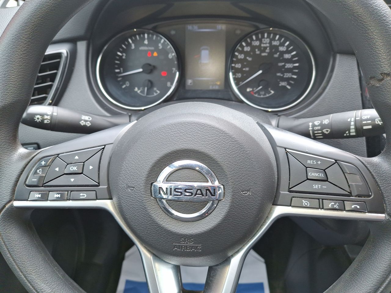 NISSAN - 25