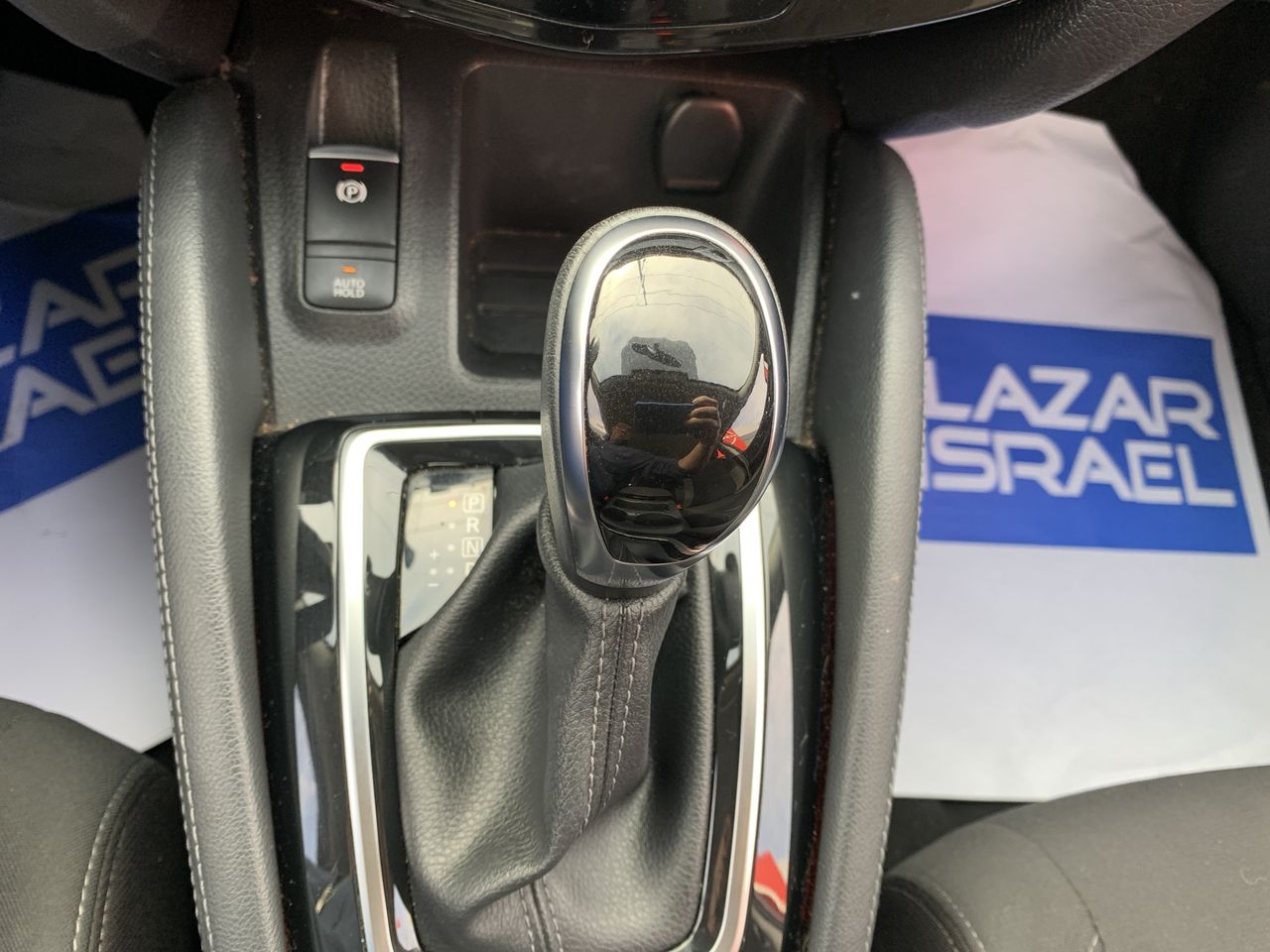NISSAN - 30