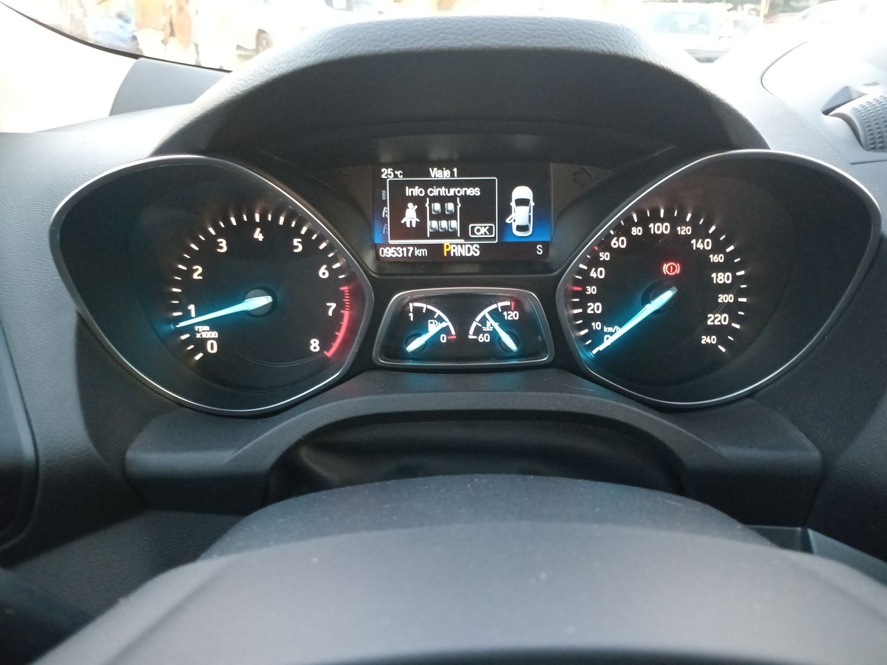Ford Ranger — foto 27 de 35
