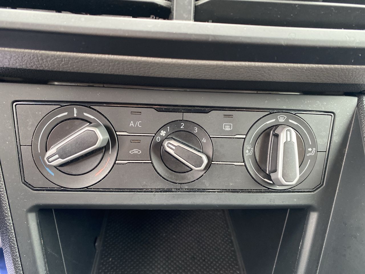 Volkswagen Virtus — foto 23 de 27