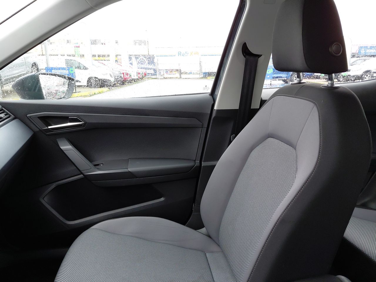 SEAT - 22