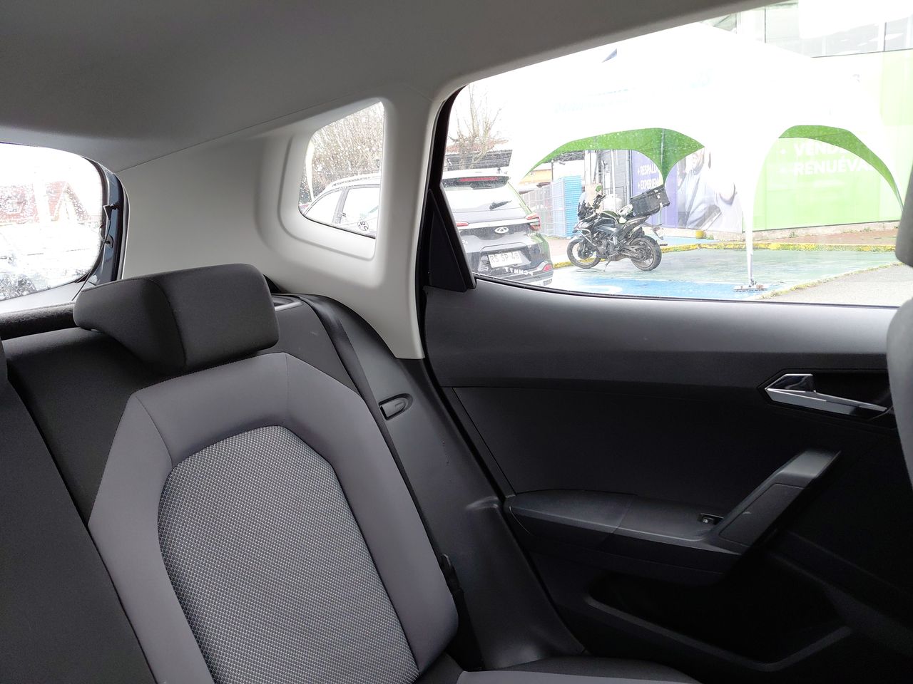 SEAT - 5