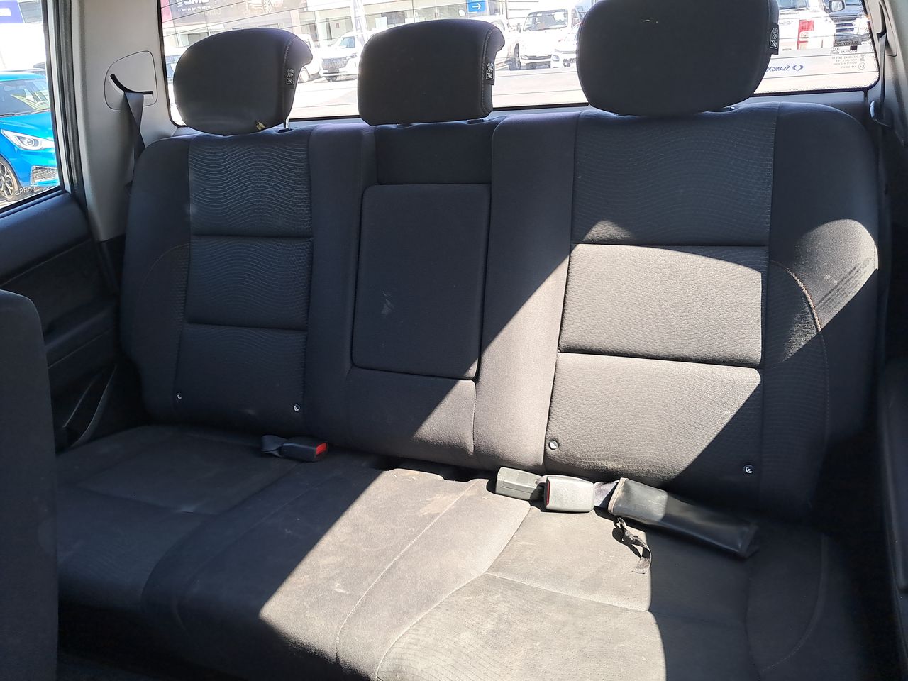 SSANGYONG - 32
