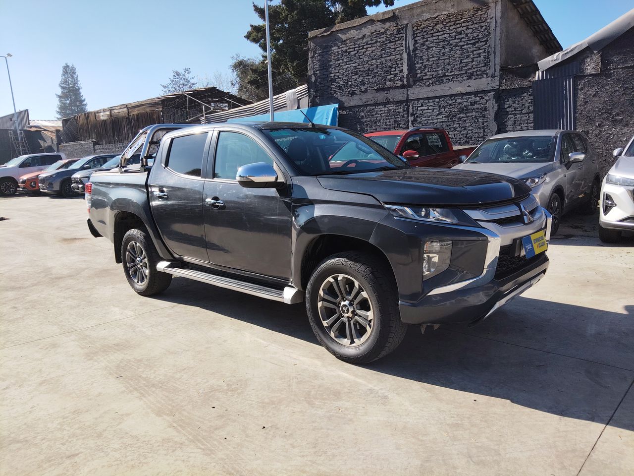 MITSUBISHI - 1
