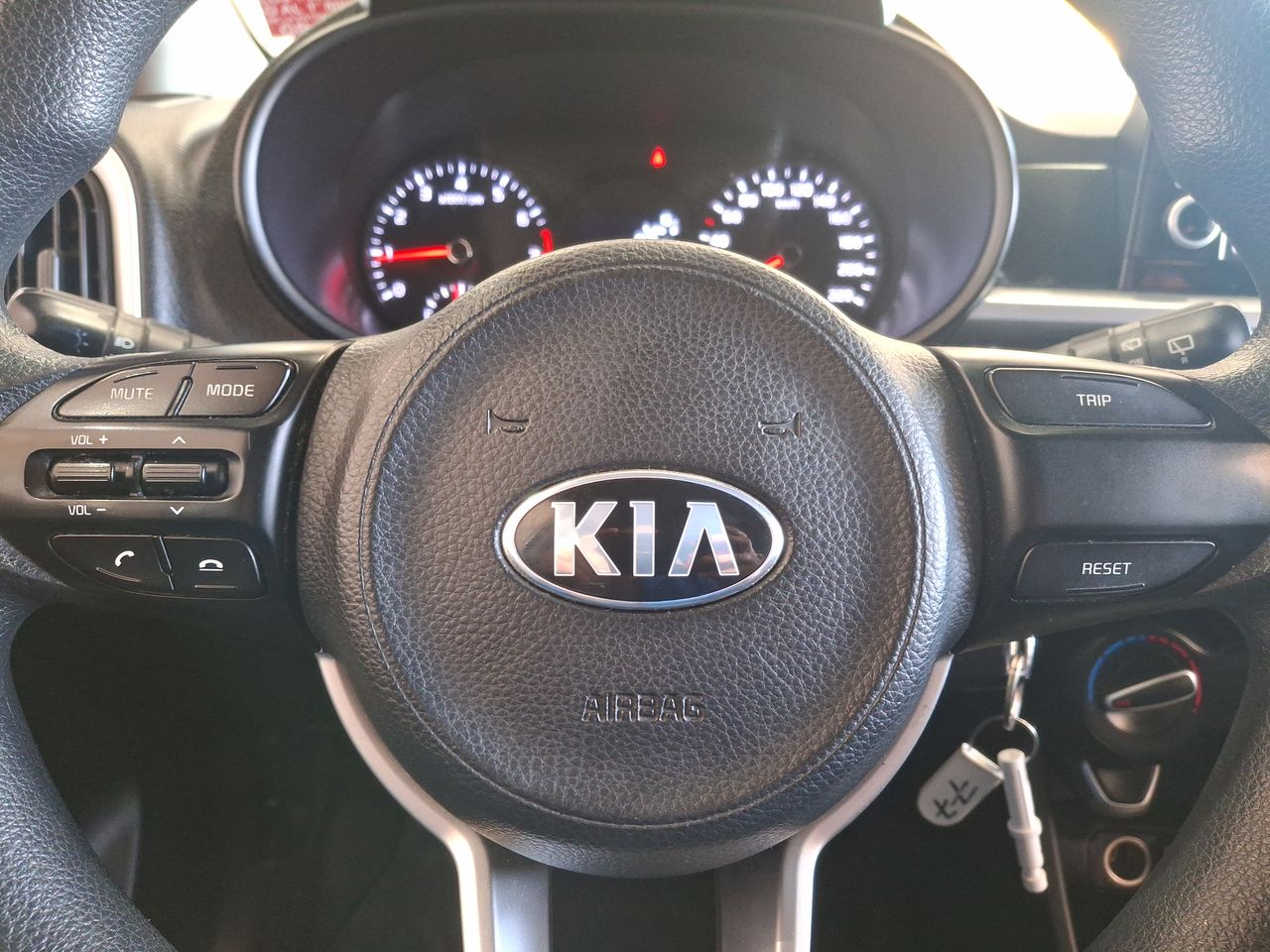 KIA - 24