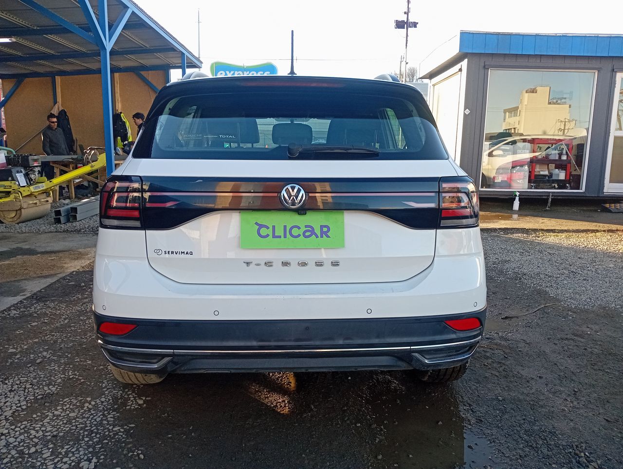 VOLKSWAGEN - 6