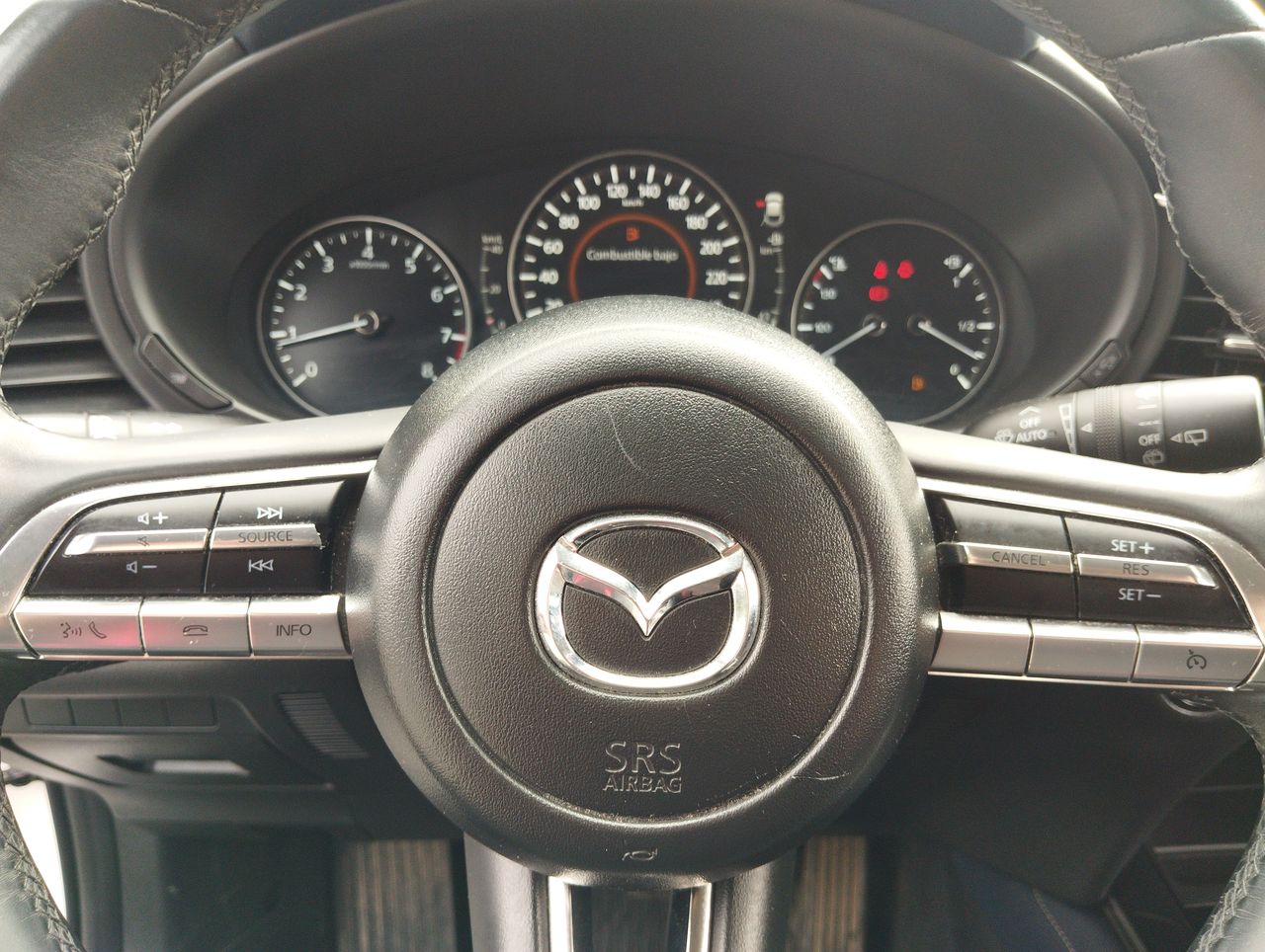 MAZDA - 26
