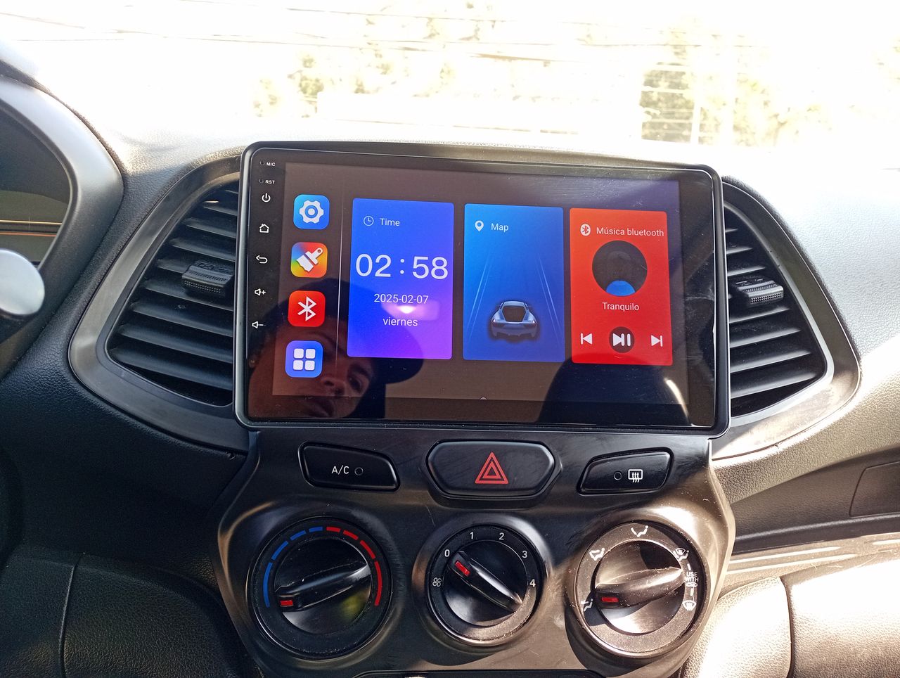 HYUNDAI - 20