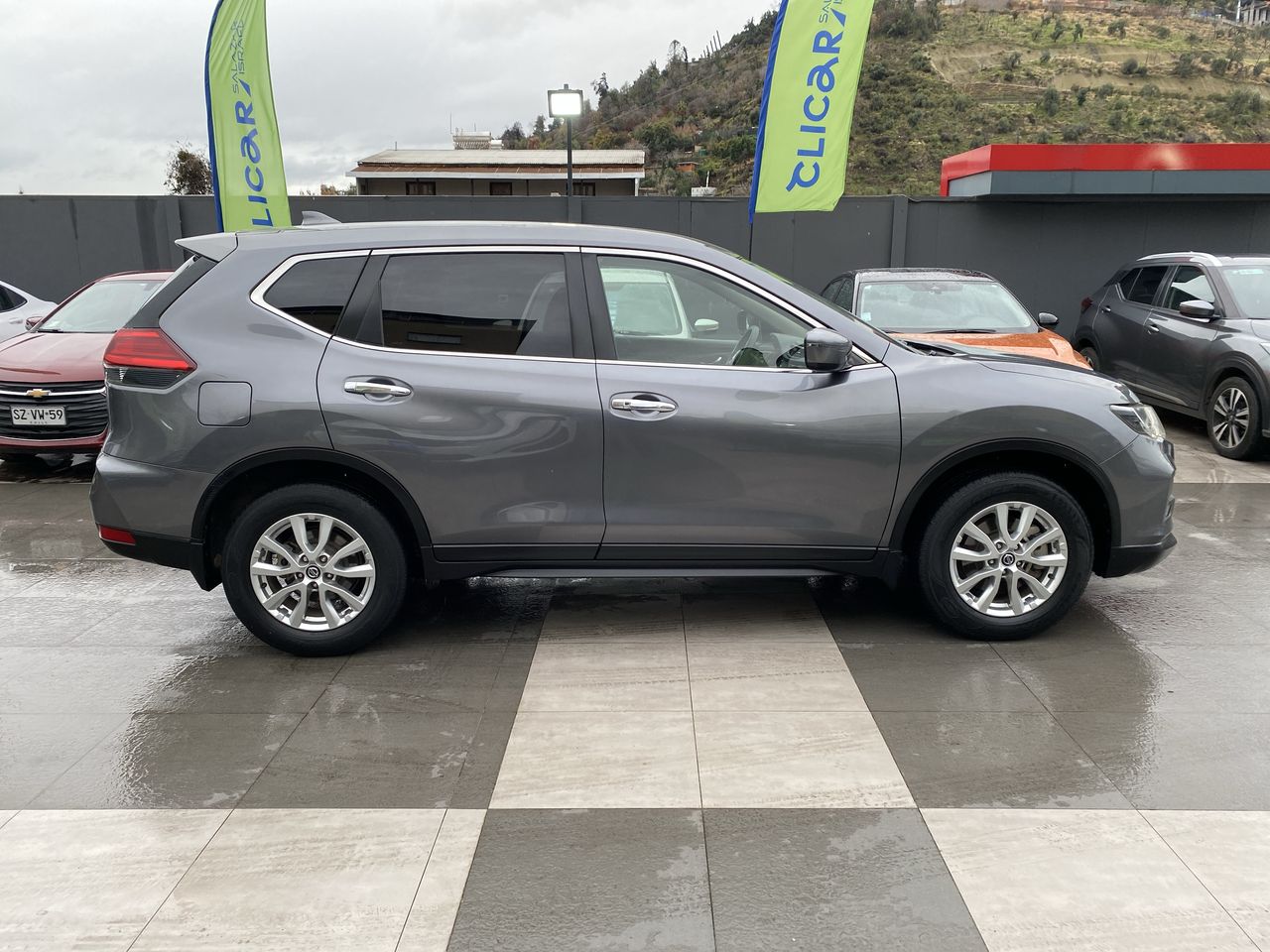 NISSAN - 8