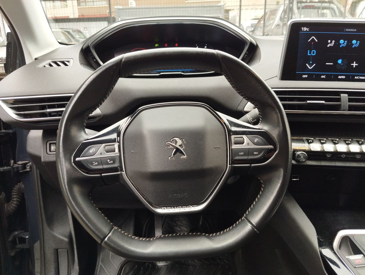 PEUGEOT - 24