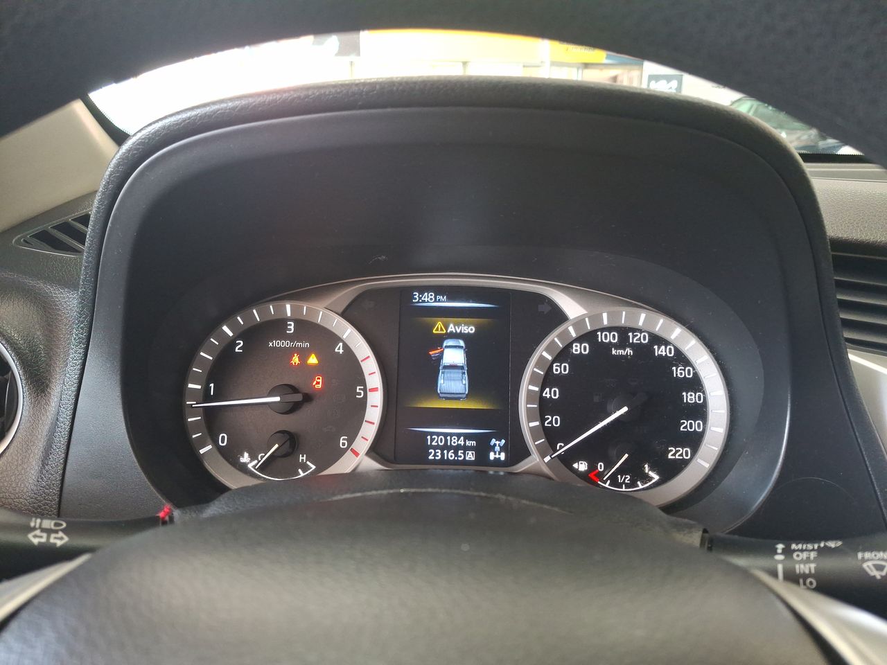 NISSAN - 26