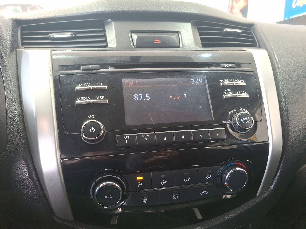 NISSAN - 27