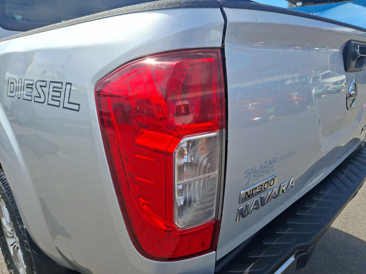 NISSAN - 20
