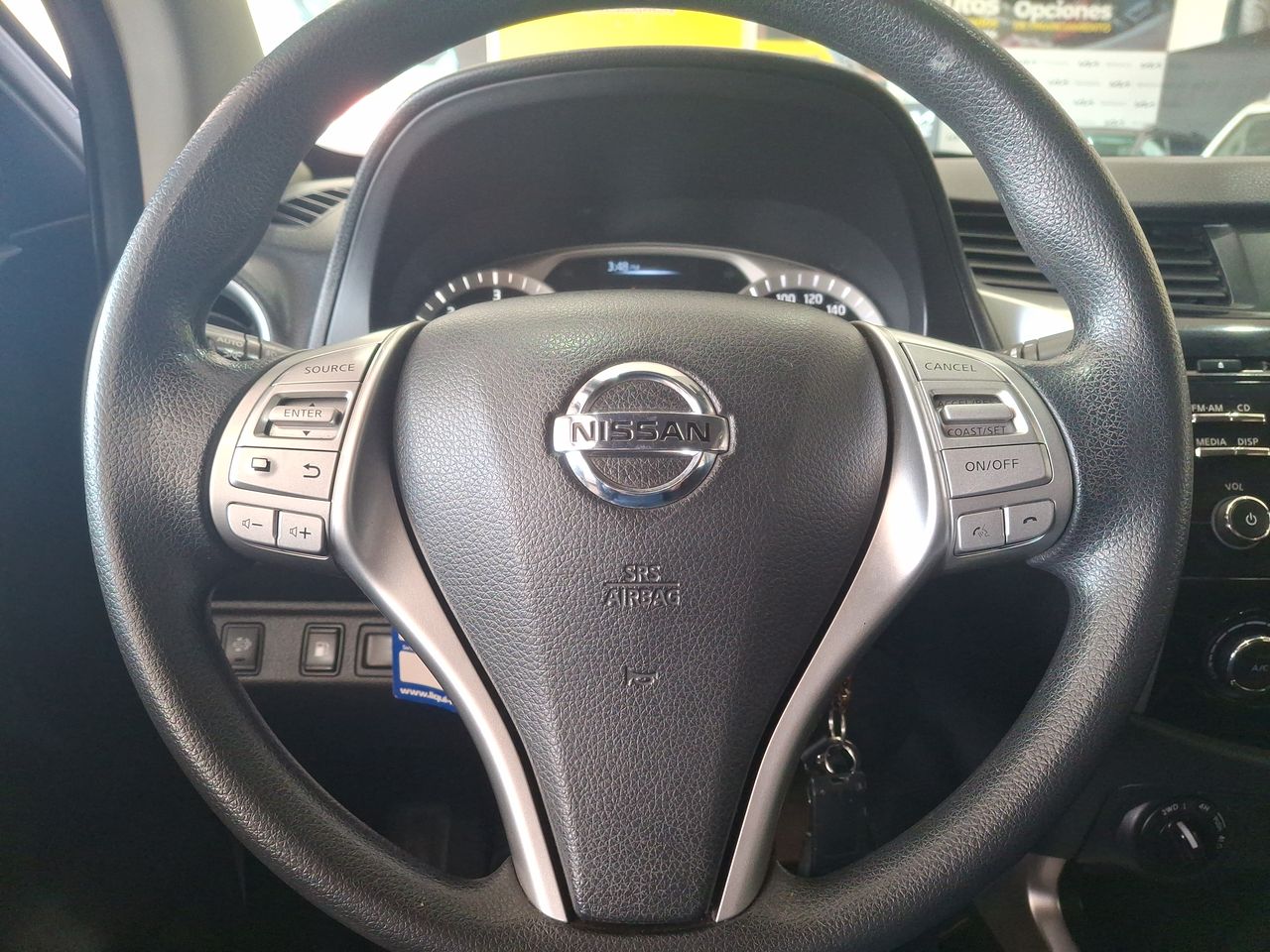 NISSAN - 24