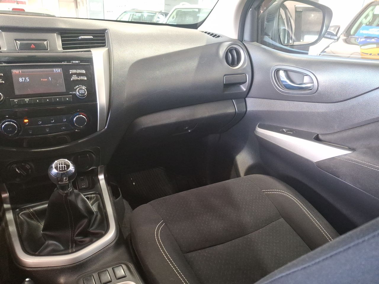 NISSAN - 10