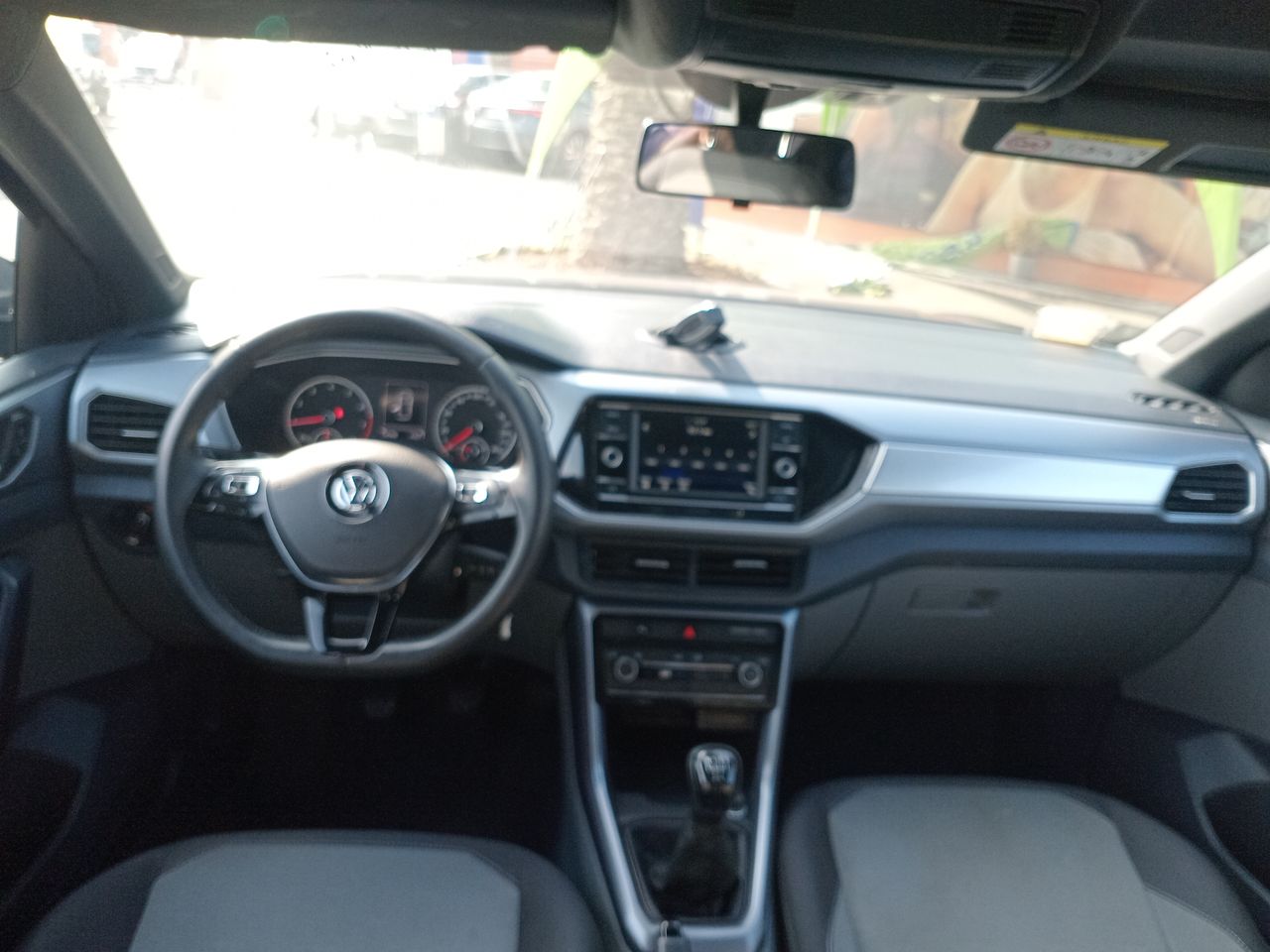 VOLKSWAGEN - 1