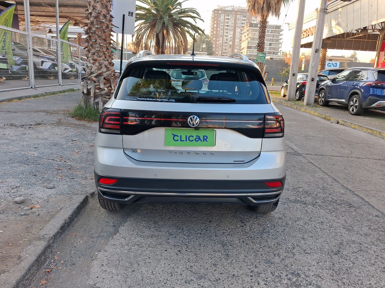 VOLKSWAGEN - 6