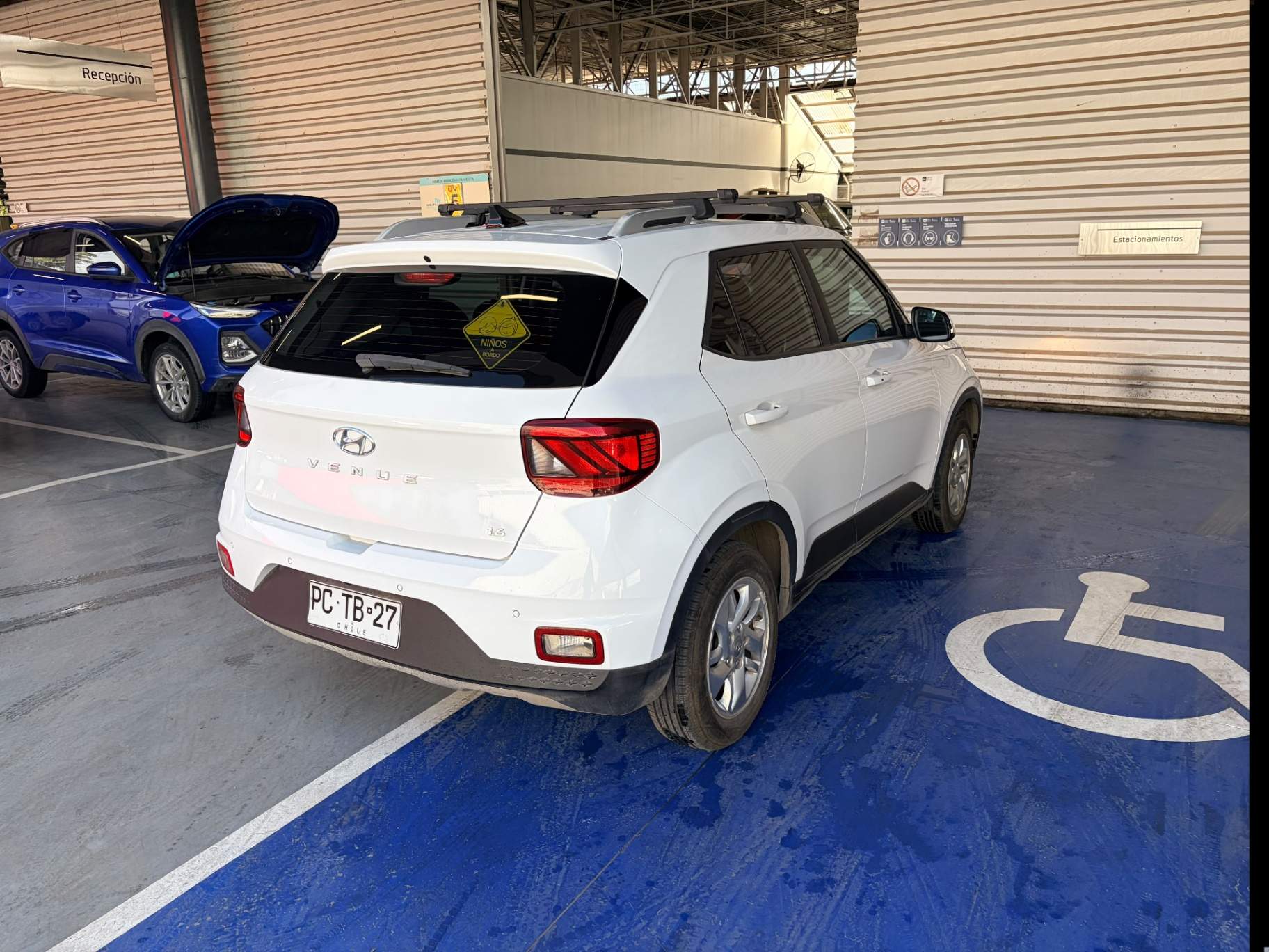 HYUNDAI - 4