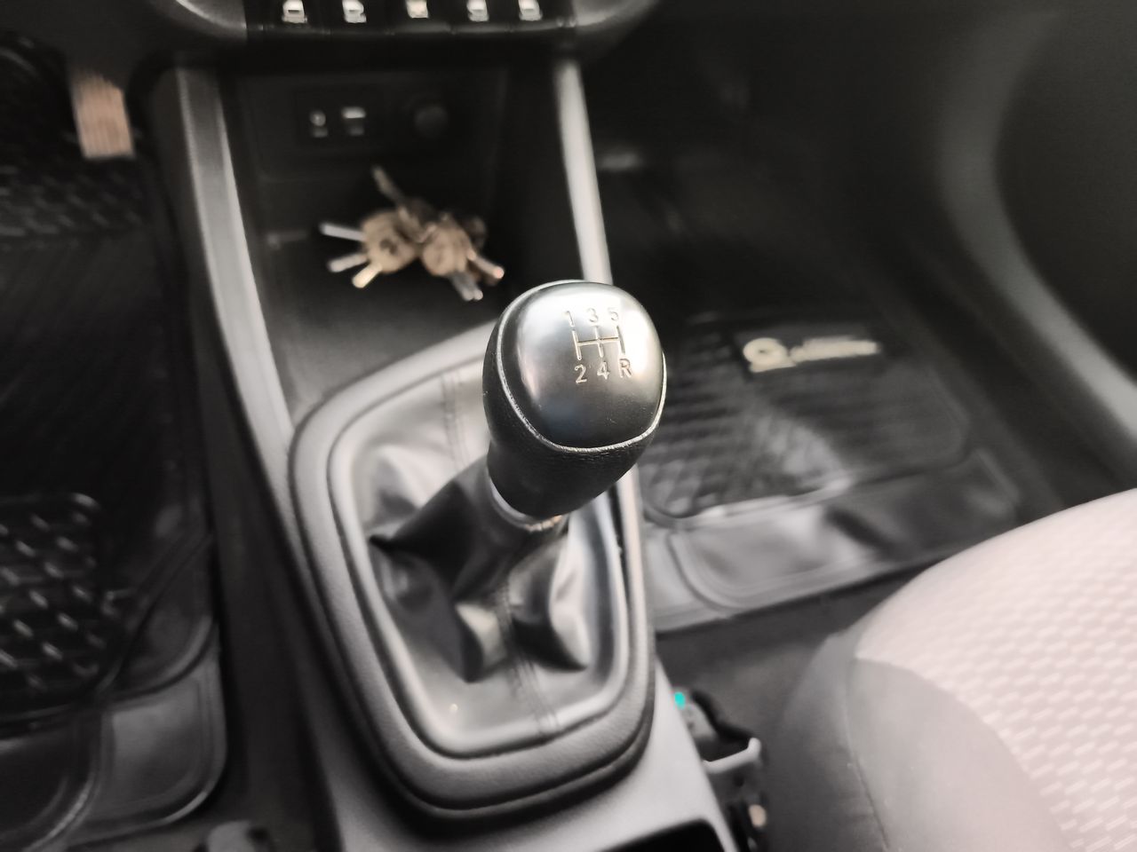 HYUNDAI - 29