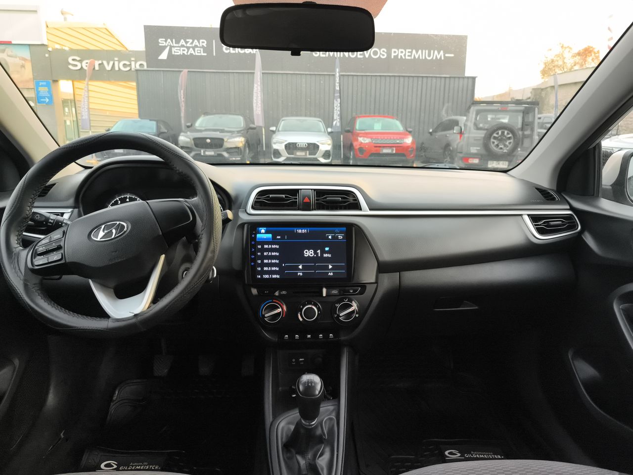 HYUNDAI - 30