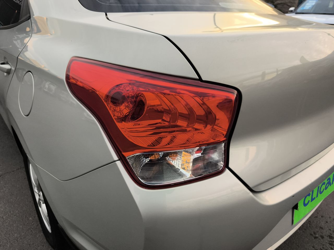HYUNDAI - 18