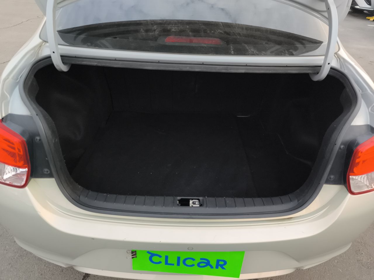 HYUNDAI - 19