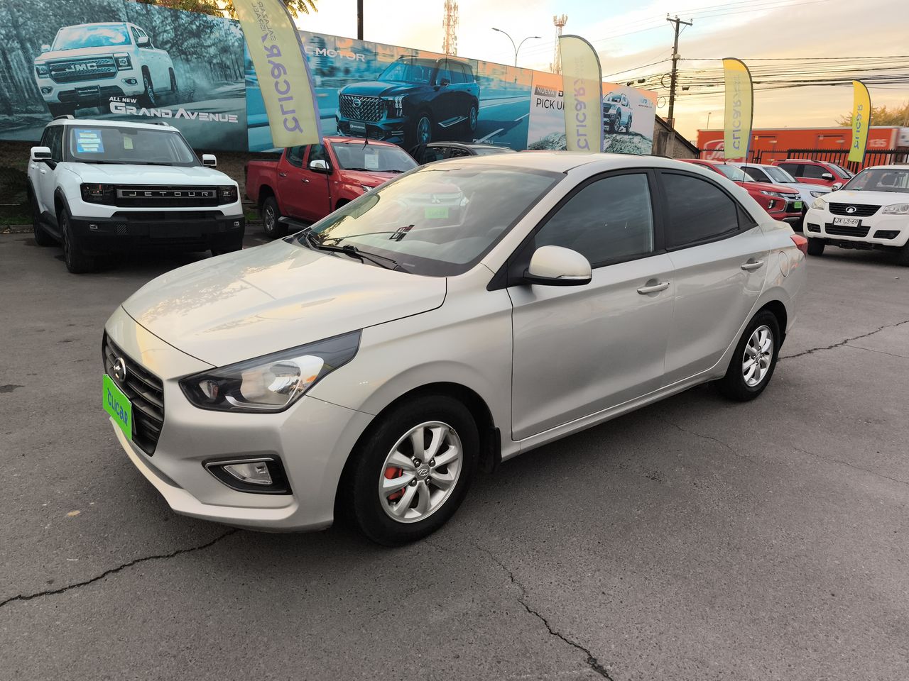 HYUNDAI - 3