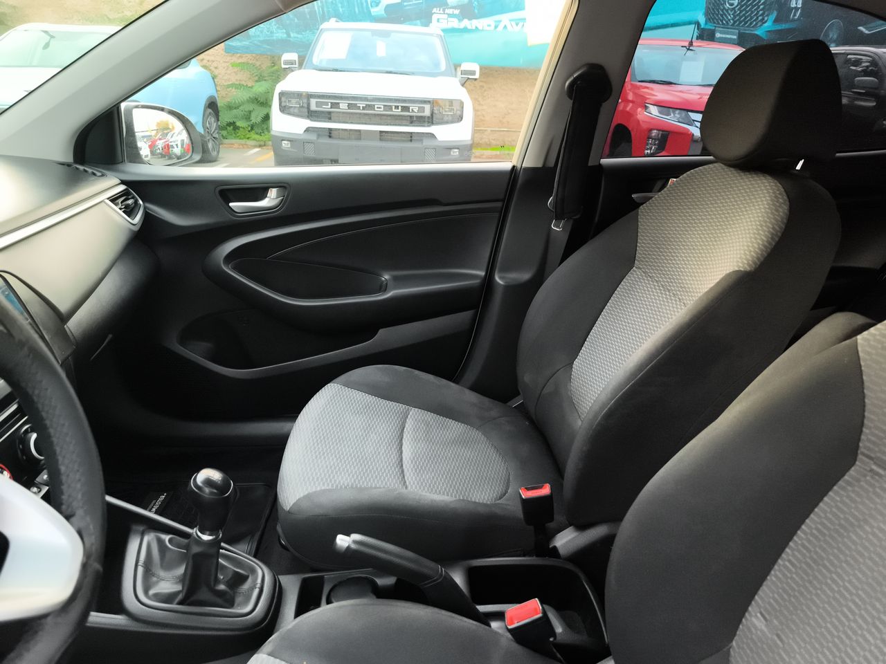 HYUNDAI - 10