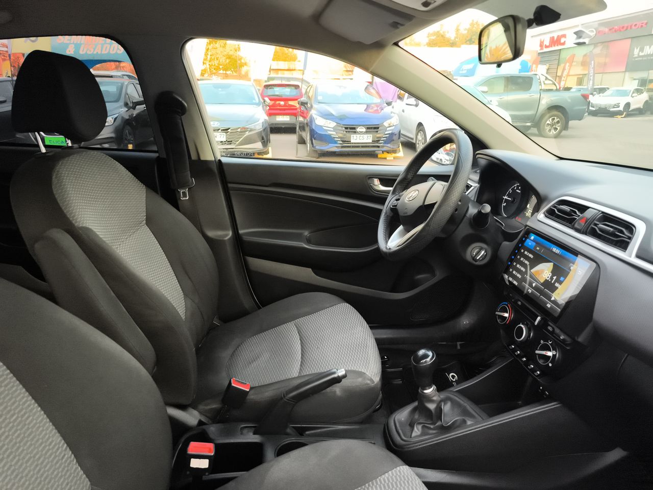 HYUNDAI - 14