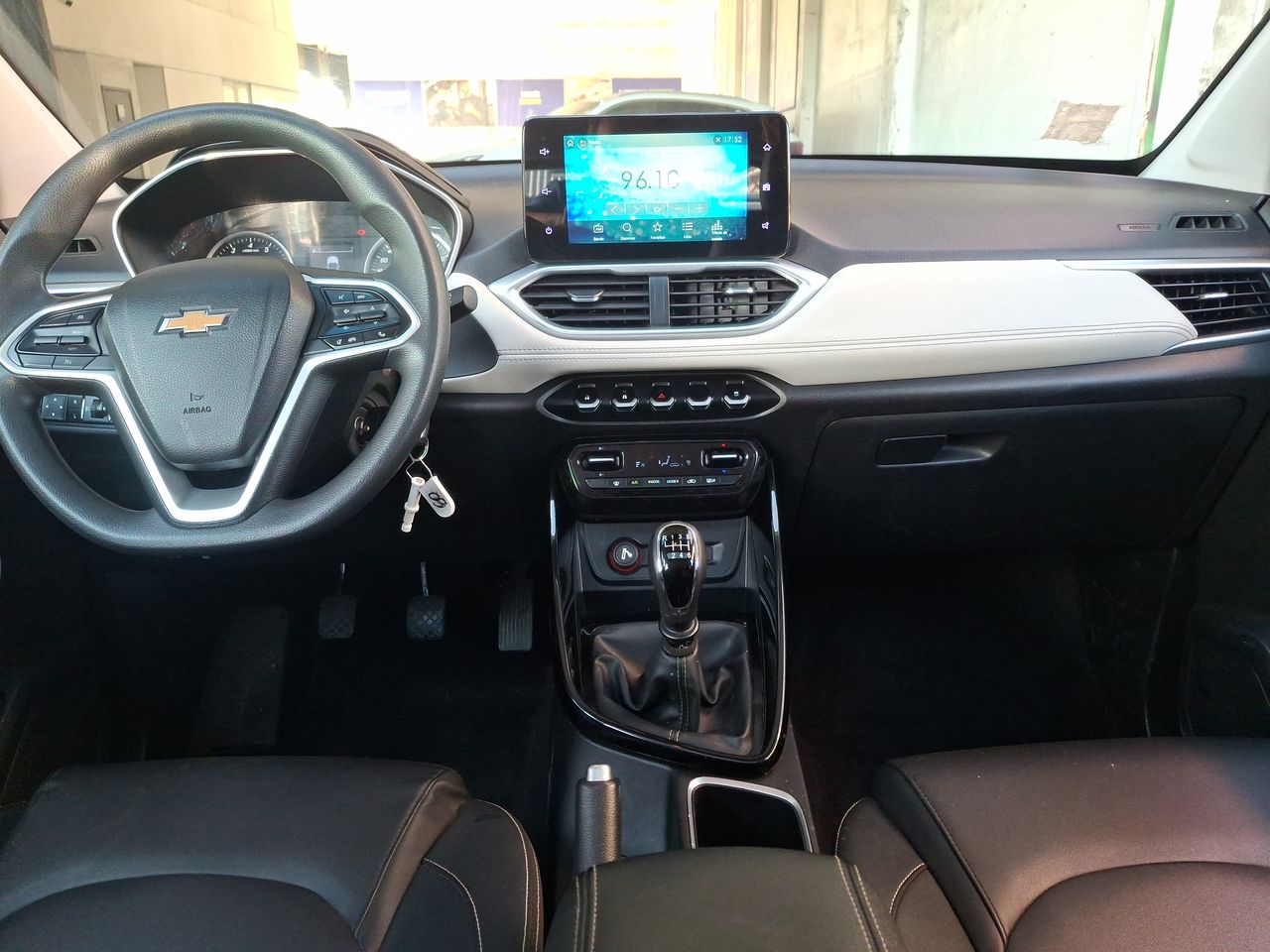 Chevrolet Captiva — foto 25 de 28